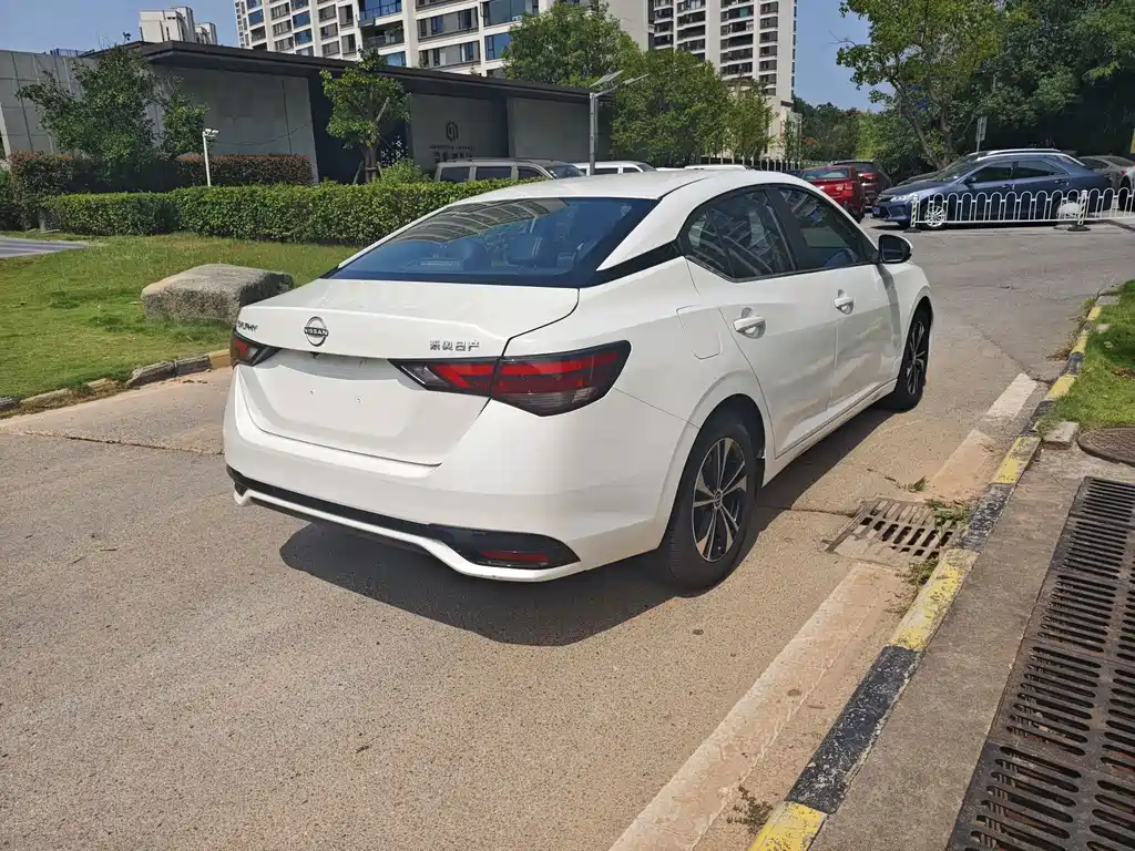 Nissan Sylphy — миниатюра 7