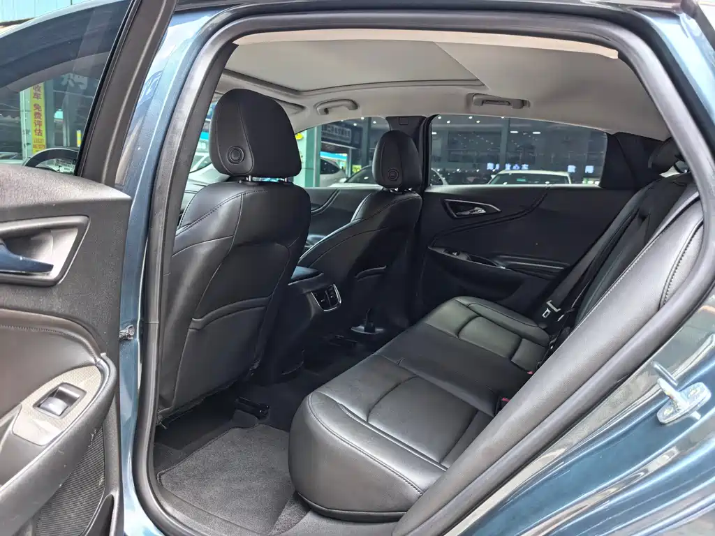 Chevrolet Malibu XL — миниатюра 7