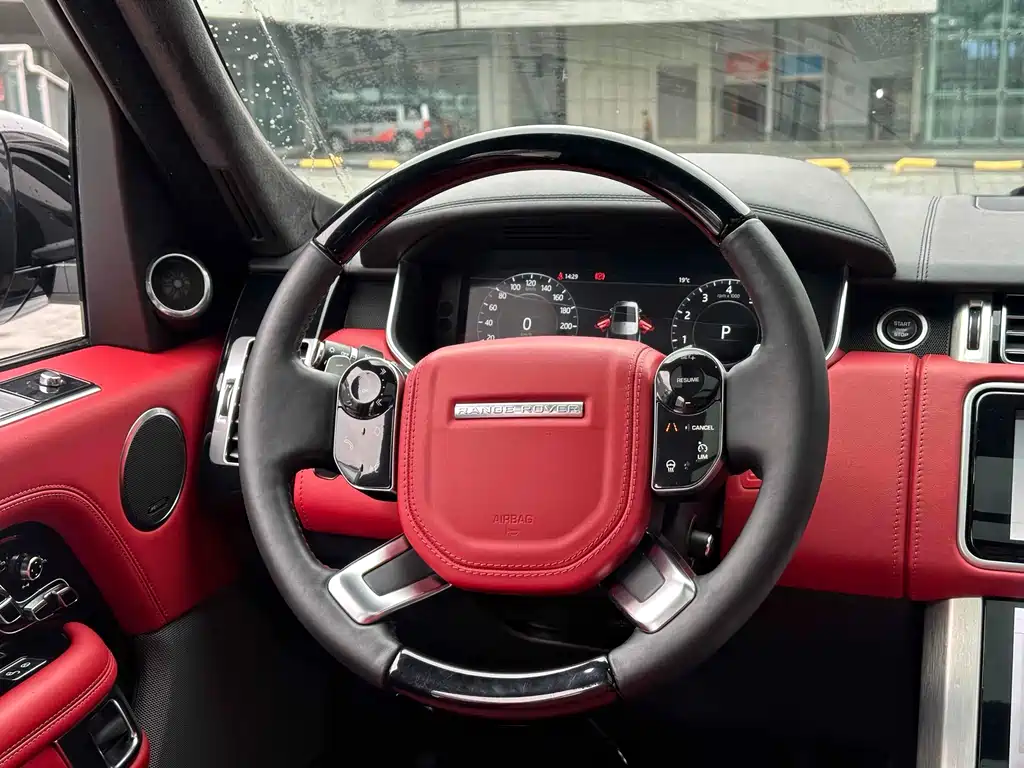 Land Rover Range Rover — миниатюра 7
