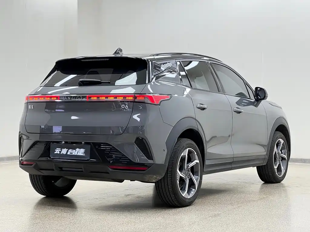 Lynk & Co 06 — миниатюра 7