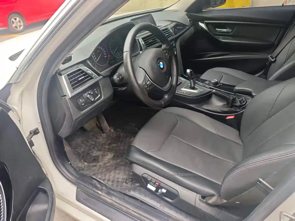 BMW 3 Series — миниатюра 7
