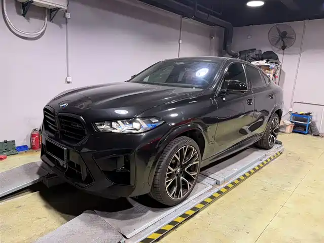 BMW X6 M 2023