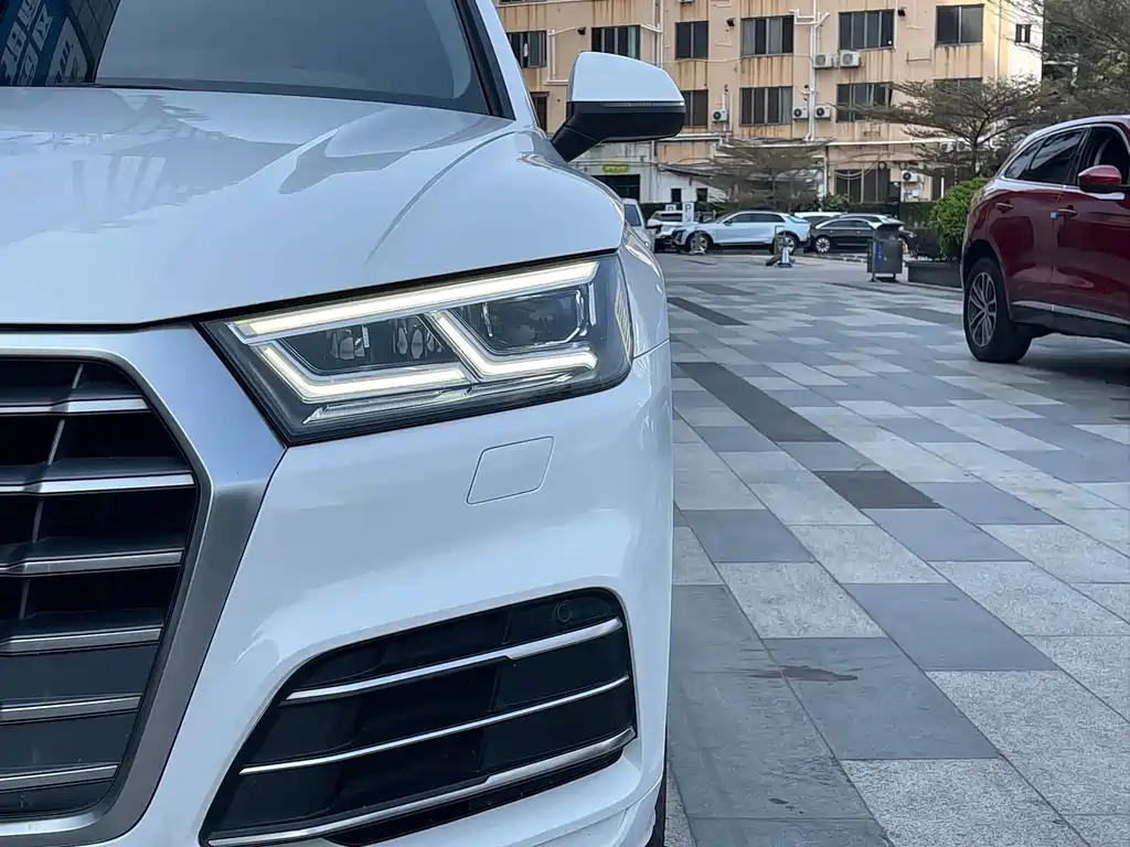 Audi Q5L — миниатюра 3