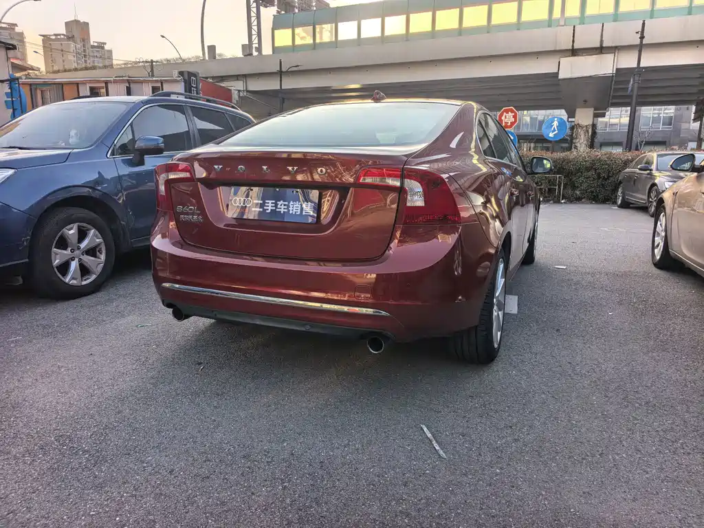 Volvo S60 — миниатюра 4