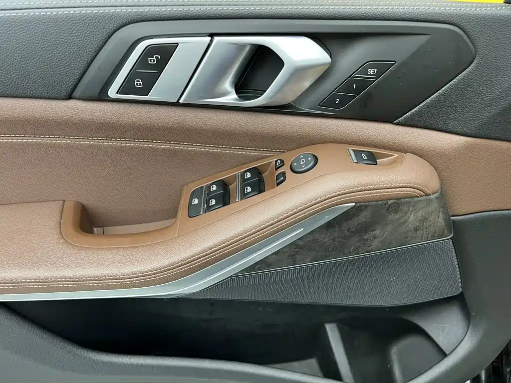 BMW X5 (Import) — миниатюра 20