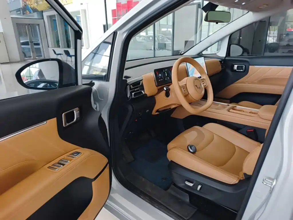 Wuling Xingguang 730 New Energy — миниатюра 16