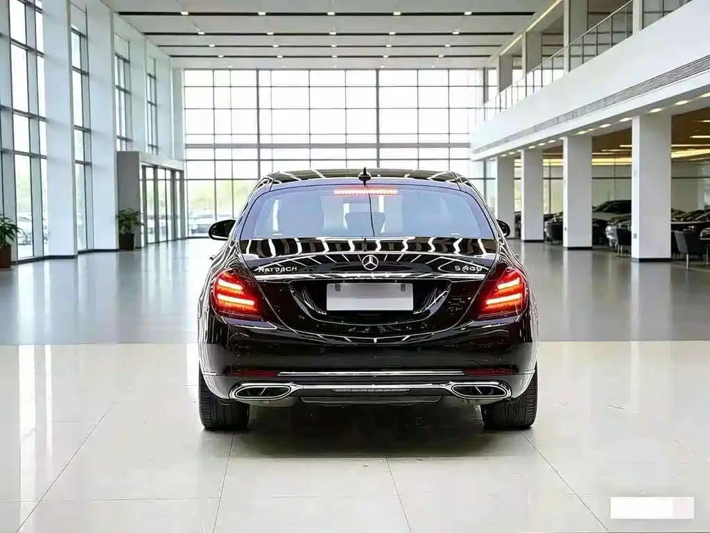 Mercedes-Benz S-Class — миниатюра 7