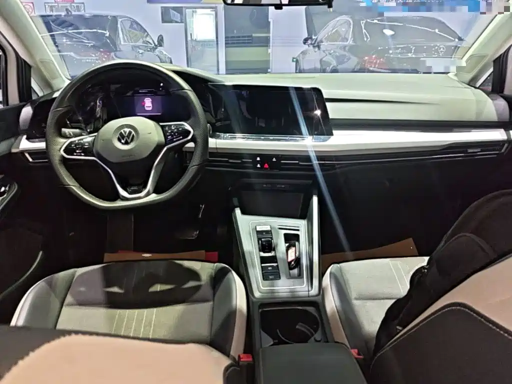 Volkswagen Golf — миниатюра 10