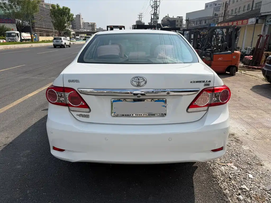 Toyota Corolla — миниатюра 10