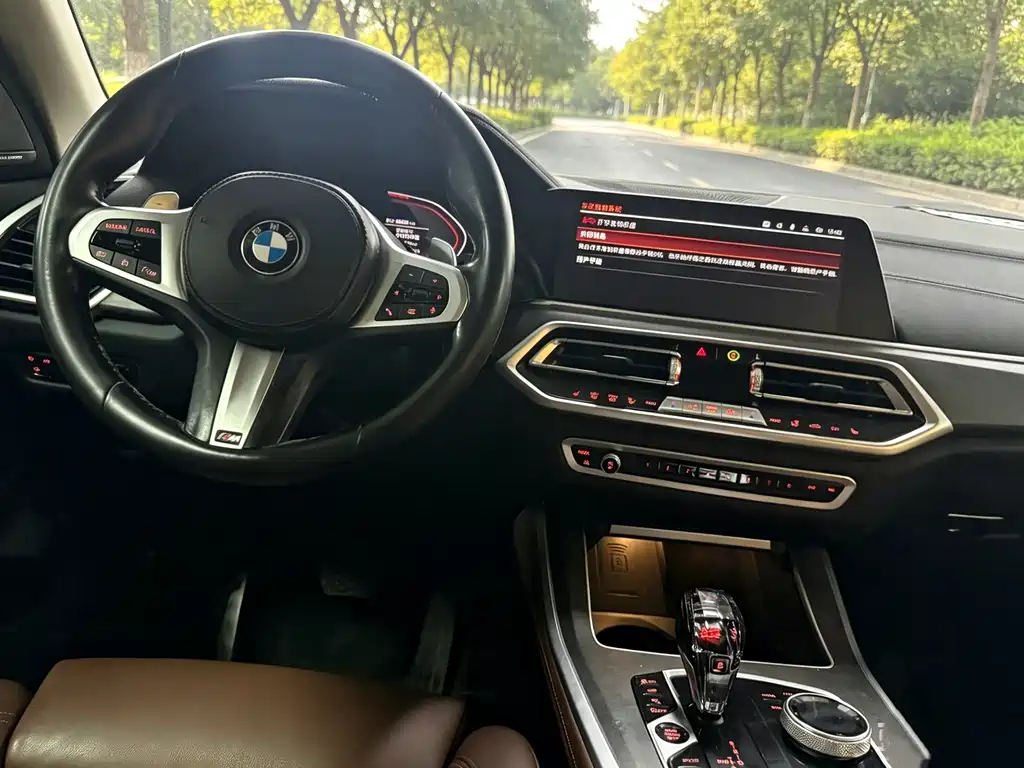 BMW X5 2022 xDrive40i M Sport