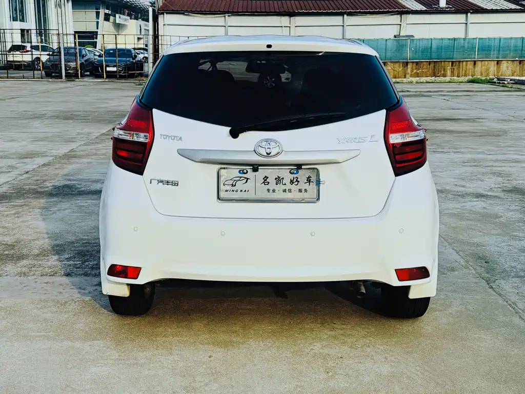 Toyota Yaris L — миниатюра 4
