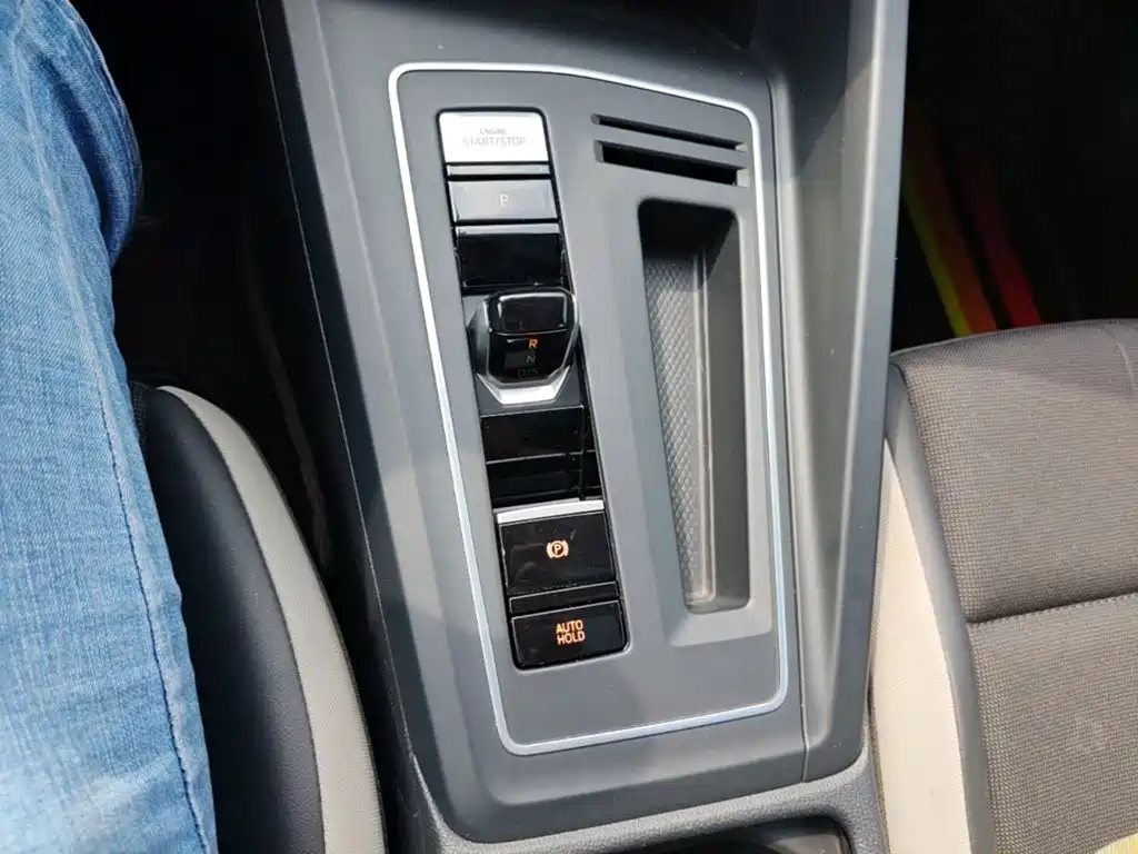 Volkswagen Golf — миниатюра 14