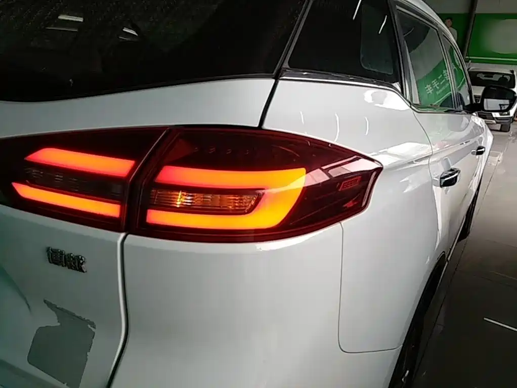 Geely Boyue — миниатюра 8