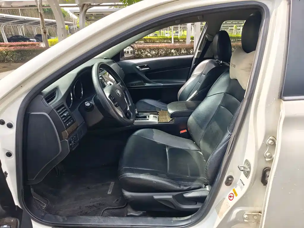 Toyota Reiz — миниатюра 12