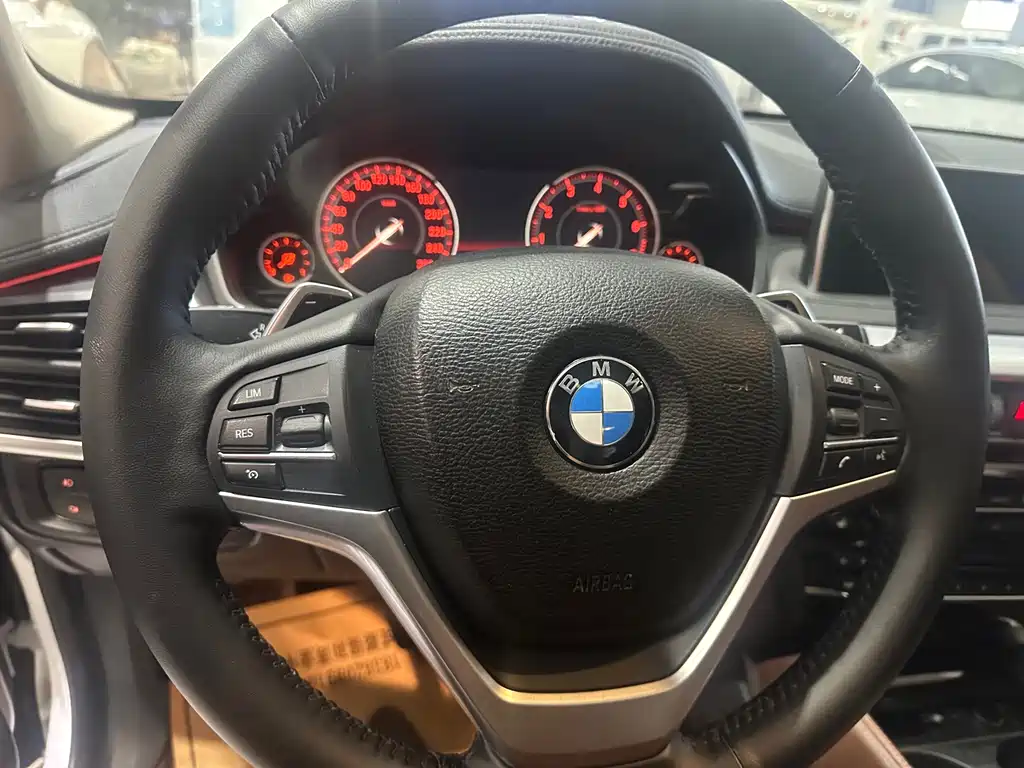 BMW X6 — миниатюра 10