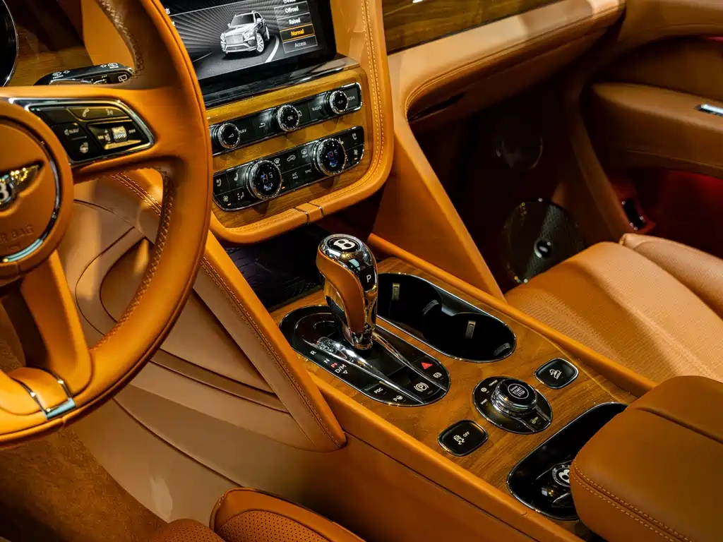 Bentley Bentayga — миниатюра 9