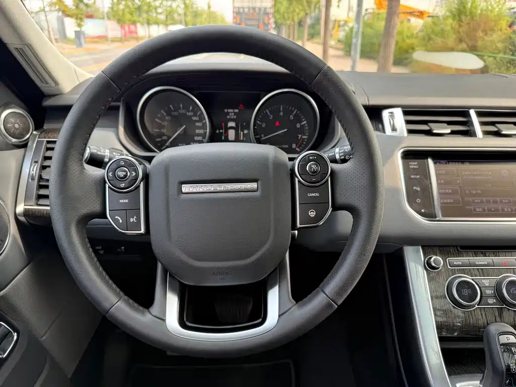 Land Rover Sport — миниатюра 18