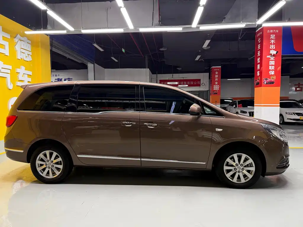 Buick GL8 — миниатюра 4