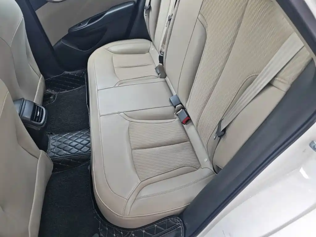 Buick Excelle — миниатюра 17