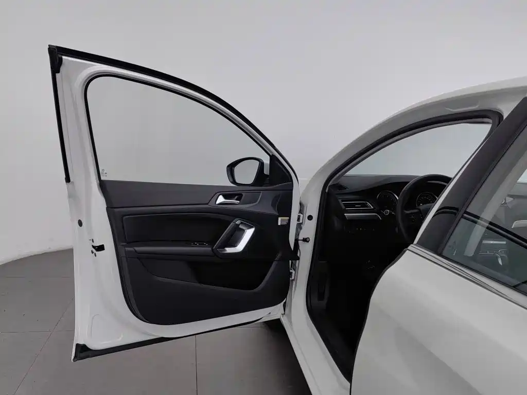 Peugeot 408 — миниатюра 8