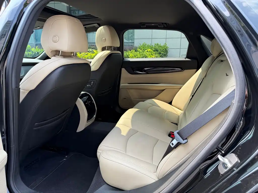 Cadillac CT6 — миниатюра 9