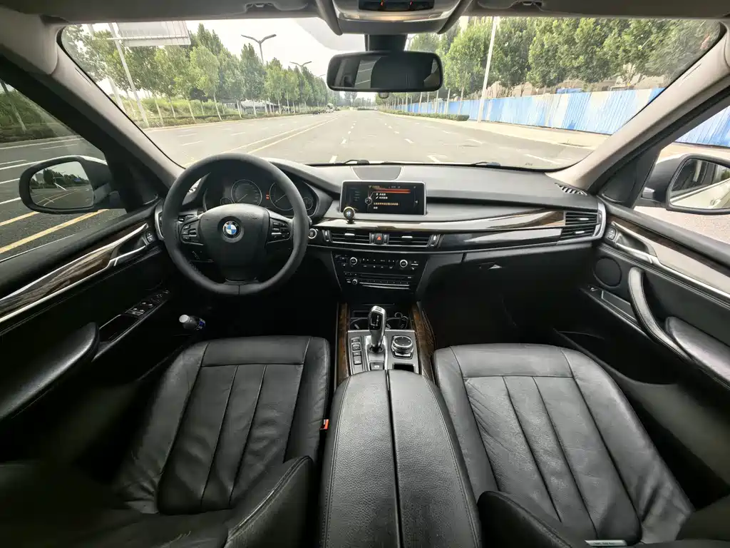 BMW X5 (Import) — миниатюра 7