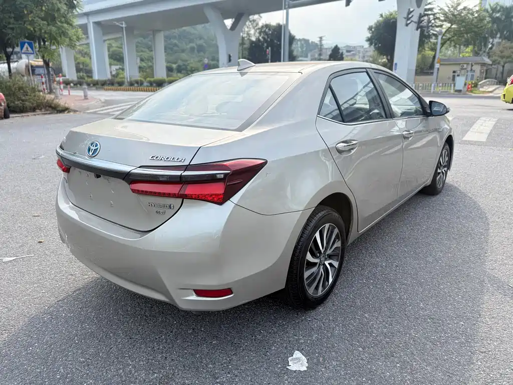 Toyota Corolla — миниатюра 5