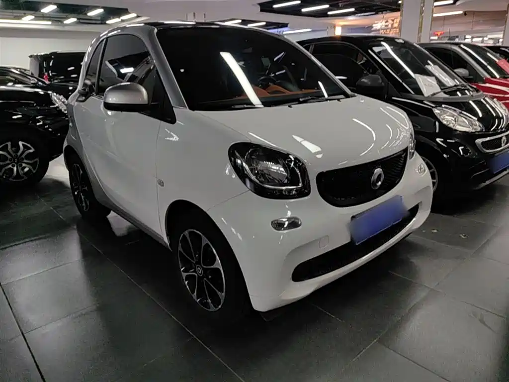 Smart fortwo 2015 1.0L 52