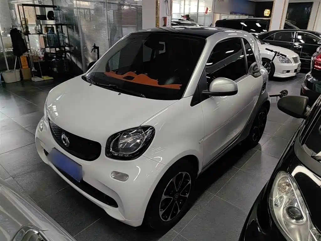 Smart fortwo 2015 1.0L 52