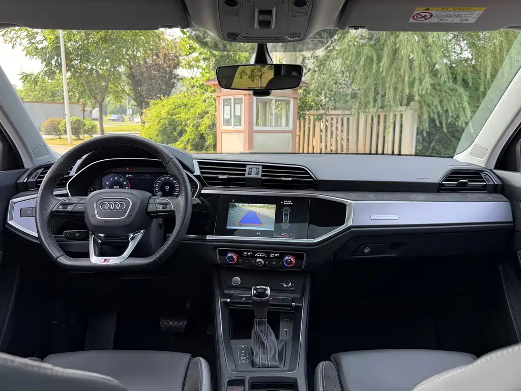 Audi Q3 Sportback — миниатюра 11