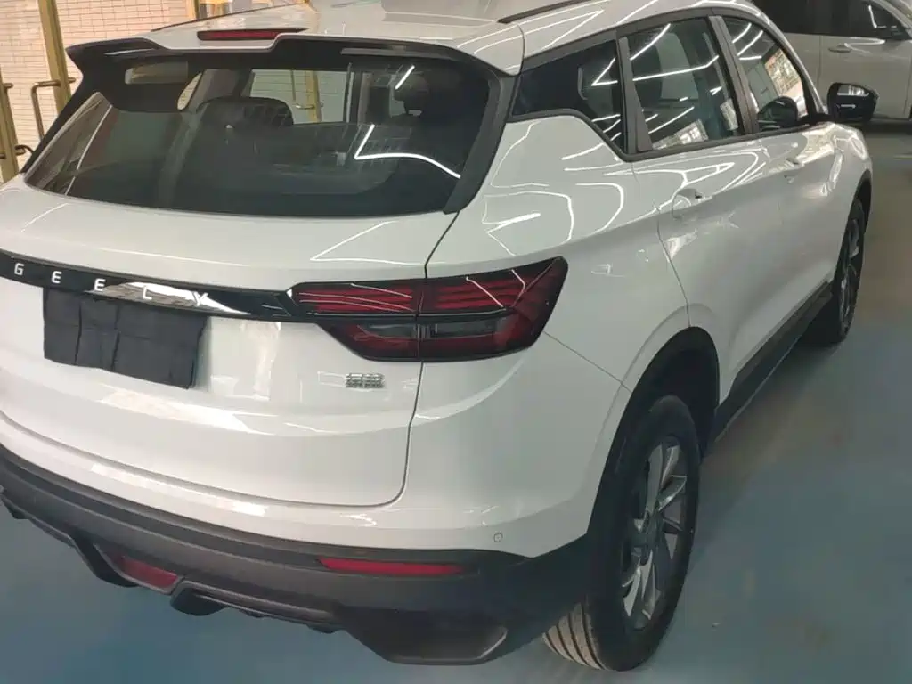Geely Binyue — миниатюра 8