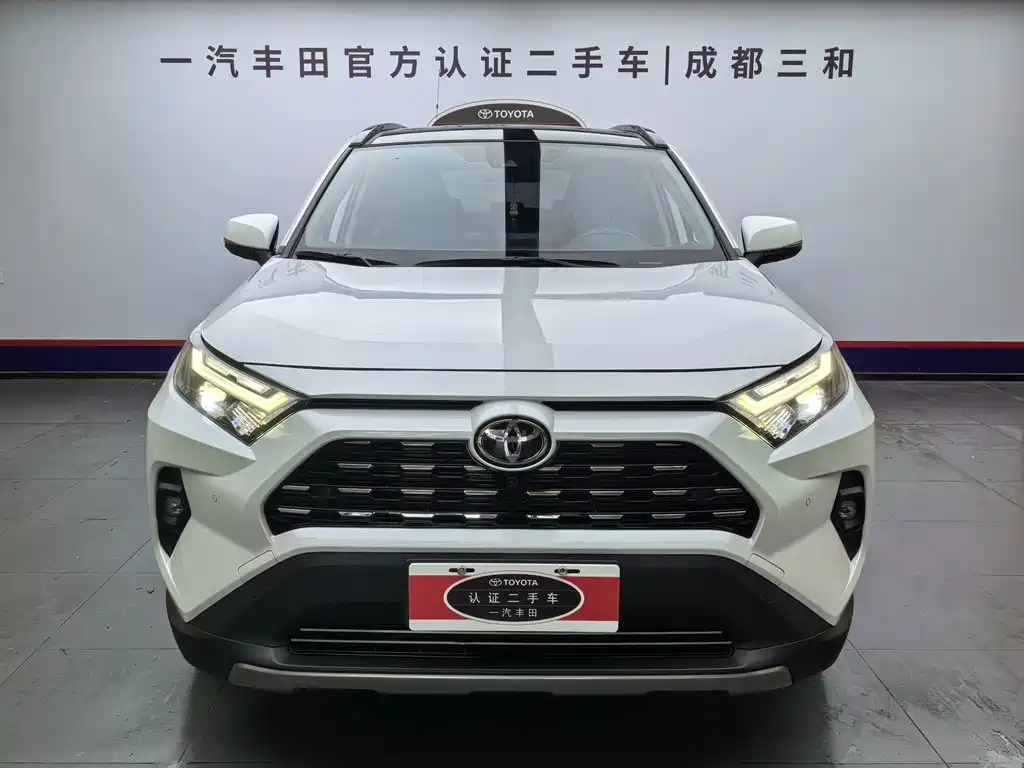 Toyota RAV4 — миниатюра 2