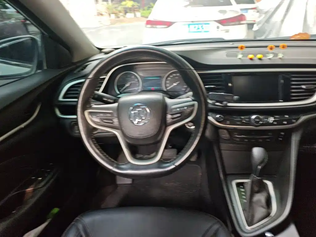 Buick Excelle — миниатюра 11