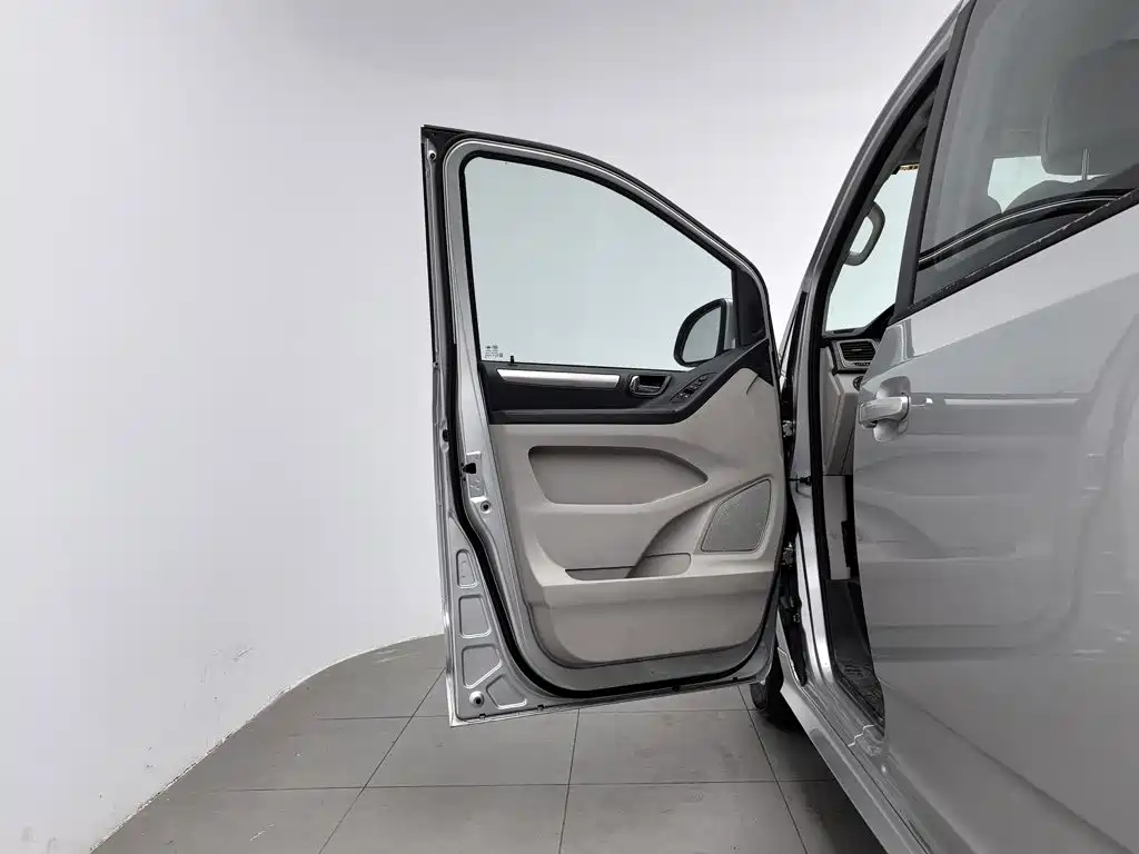 MAXUS G10 — миниатюра 8