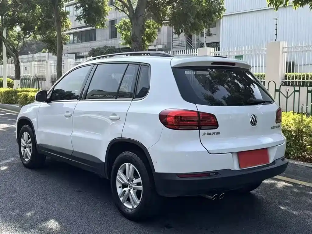 Volkswagen Tiguan — миниатюра 4