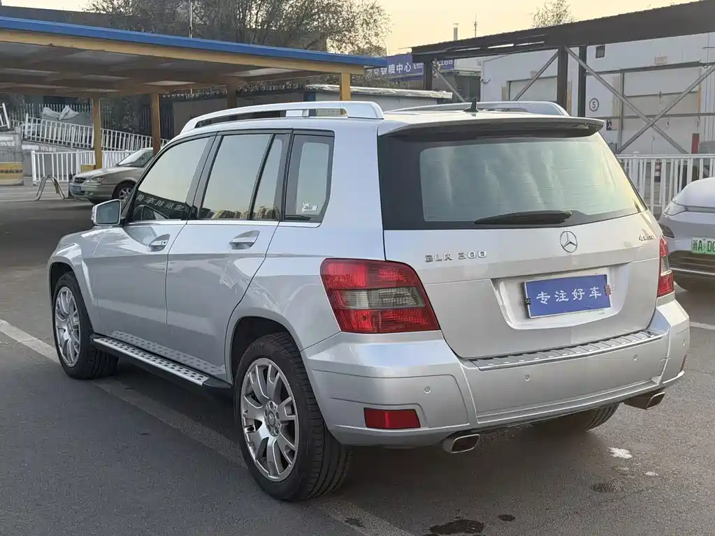 Mercedes-Benz GLK-Class (Import) — миниатюра 7