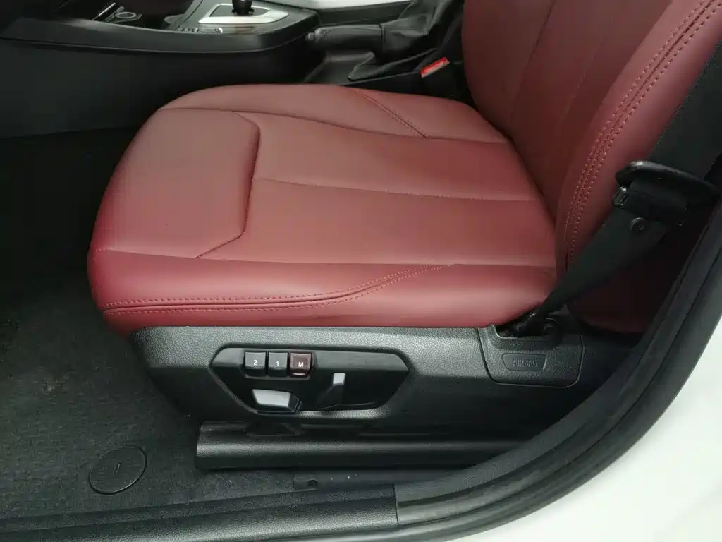 BMW 1 Series (Import) — миниатюра 20