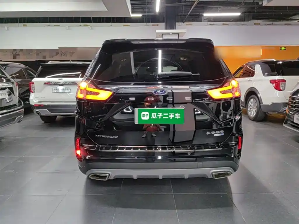 Ford Edge — миниатюра 6