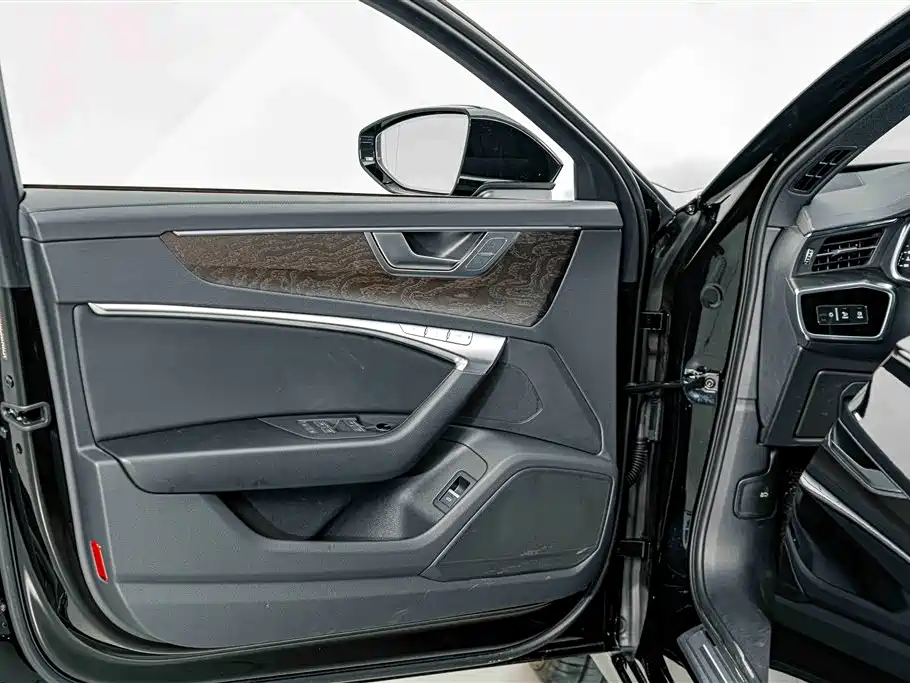 Audi A6L — миниатюра 16