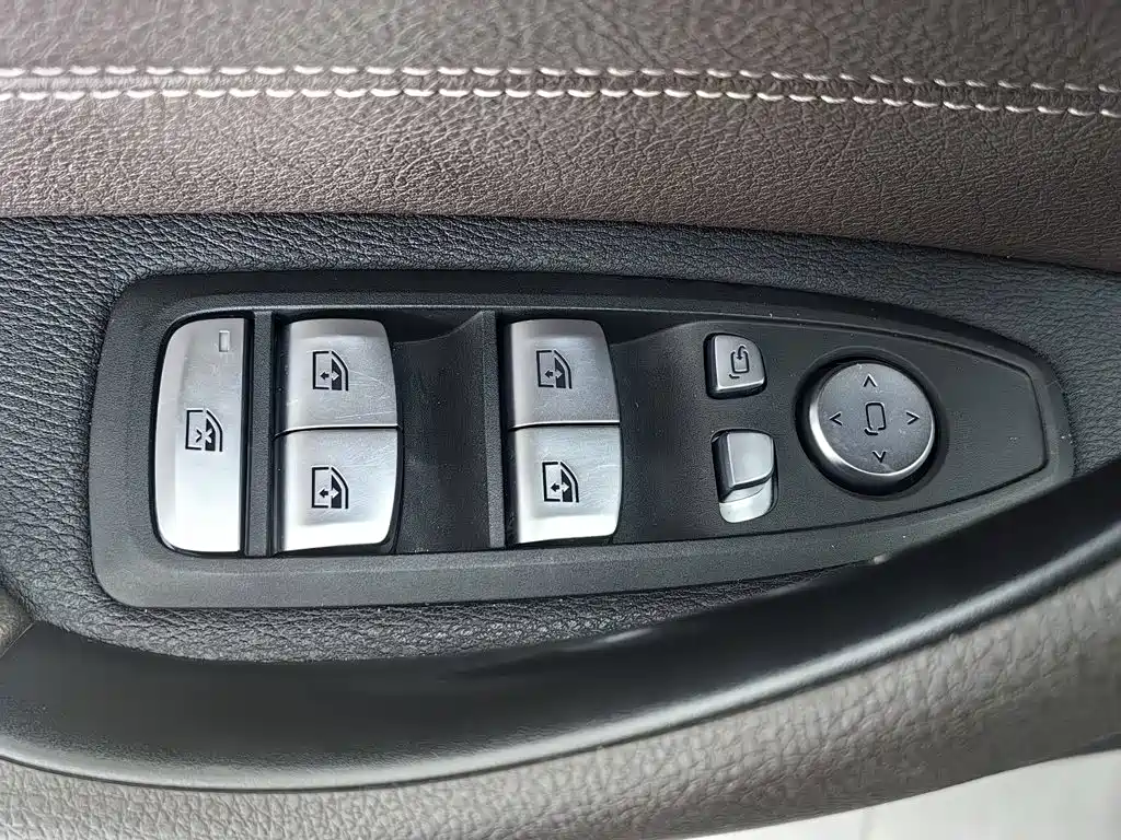 BMW X1 — миниатюра 9