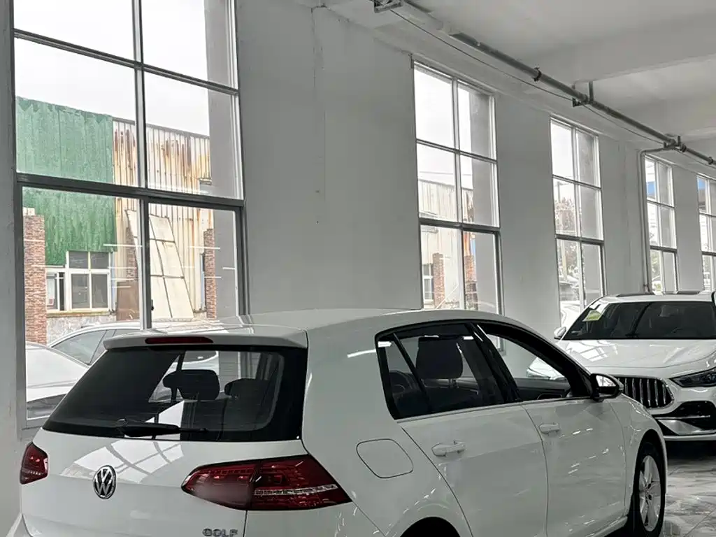 Volkswagen Golf — миниатюра 5