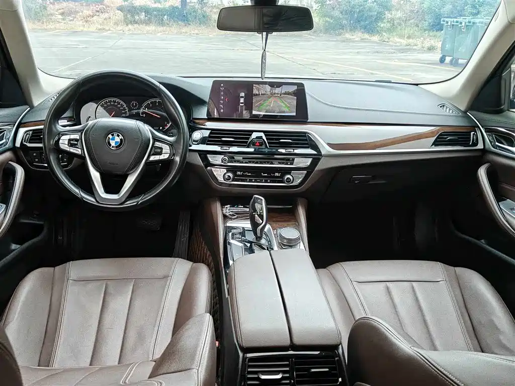 BMW 5 SERIES