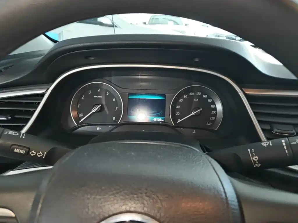 Buick Excelle — миниатюра 12