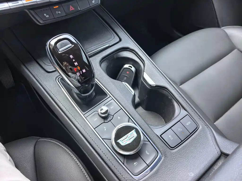 Cadillac XT4 — миниатюра 14