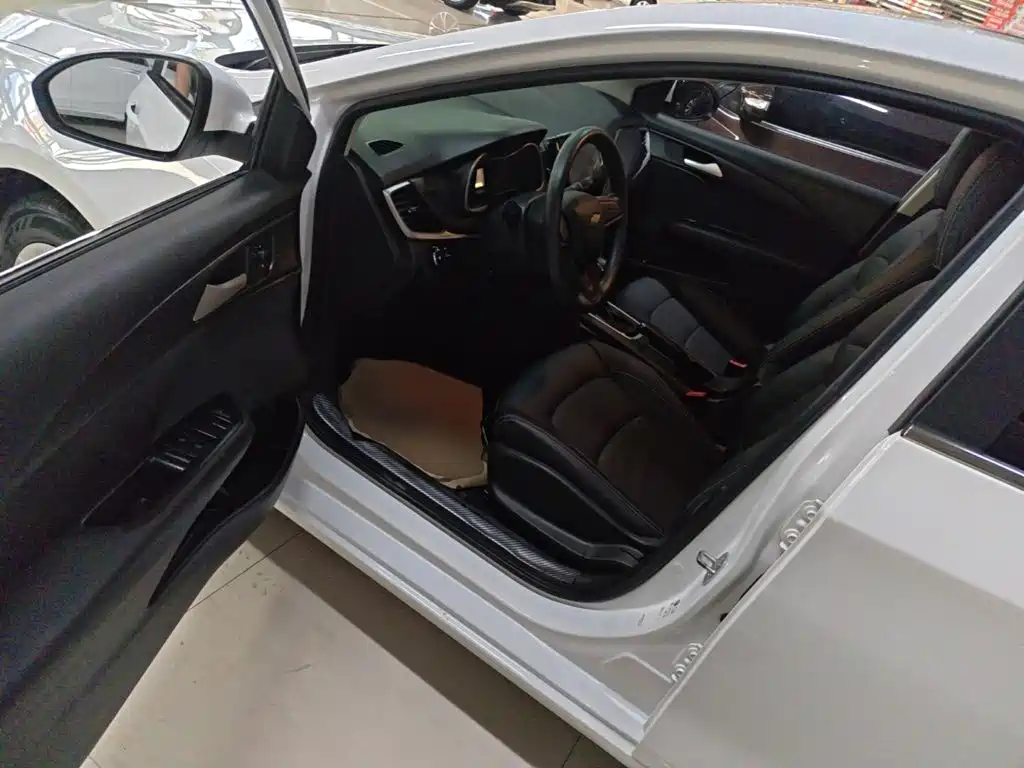 Chevrolet Cavalier — миниатюра 16