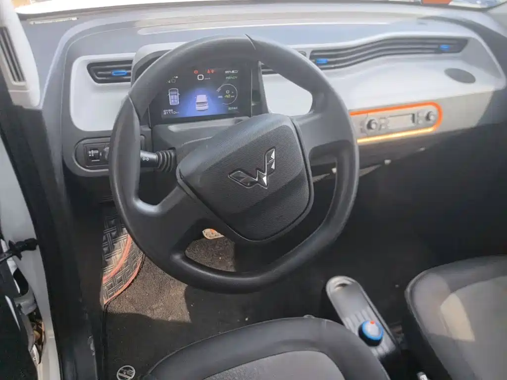 Wuling MINIEV — миниатюра 11