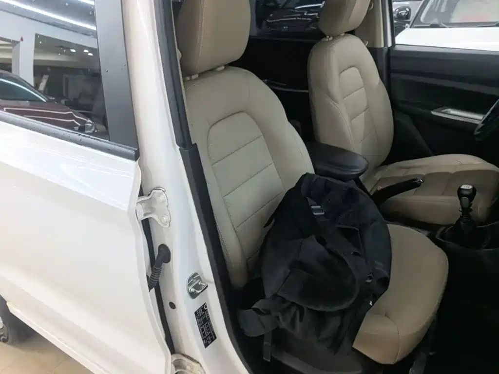 Wuling Hongguang — миниатюра 25