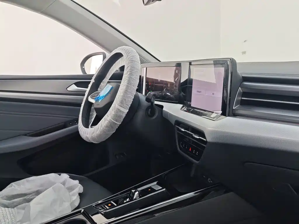 Volkswagen Lamando — миниатюра 10