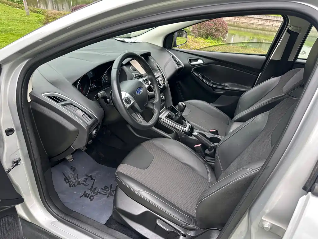 Ford Focus — миниатюра 9