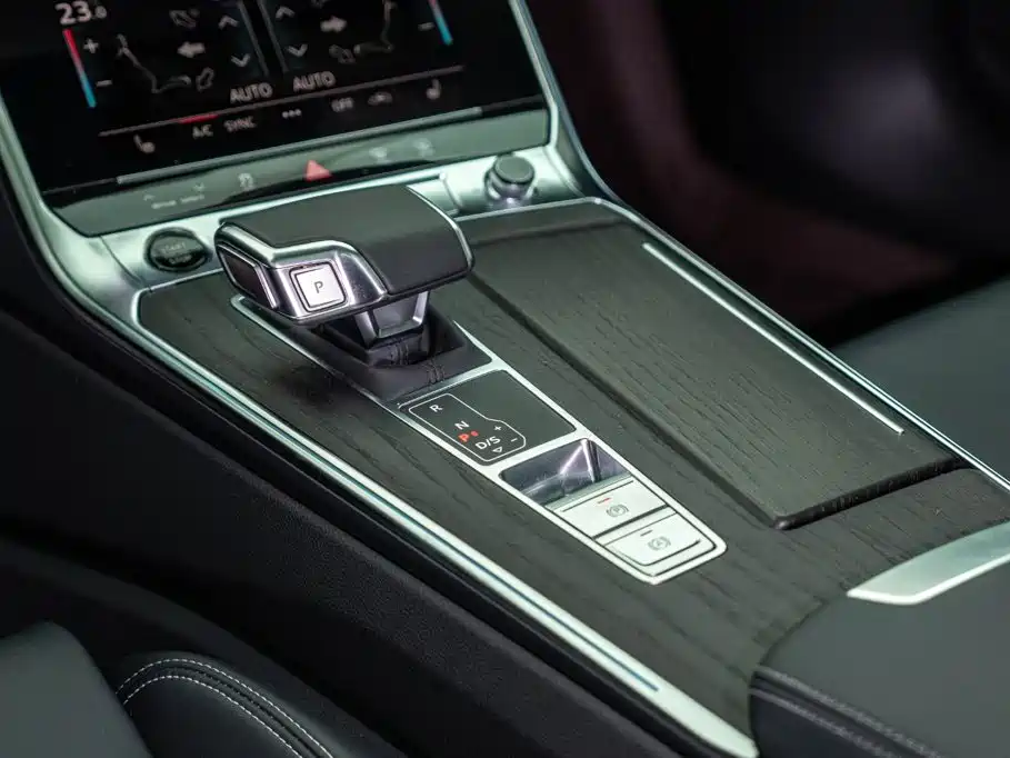Audi A6L — миниатюра 13